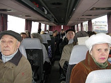 Ветераны в автобусе